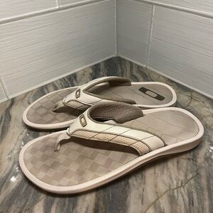 Oakley Beige Cream Casual Walking Flip Flop Slipper Sandals Men Size 9